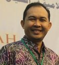 >Ismail Suardi Wekke