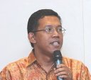 >Luthfi Assyaukanie